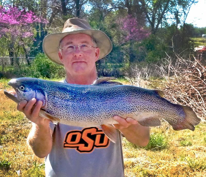 Bow fishing the Illinois River Bowsite.com