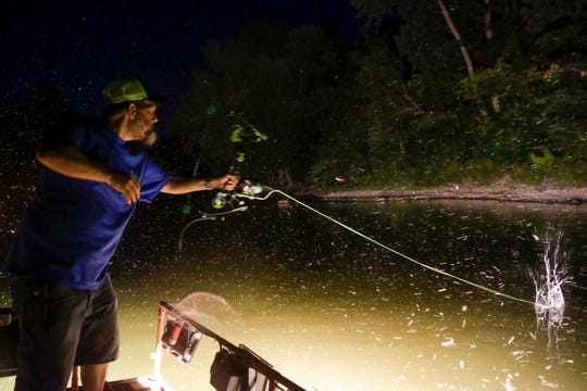 Flying Carp Bowfishing Tournament Scheduled in Illinois